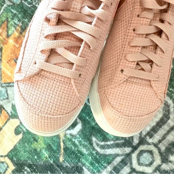 Nike Womens Blazer Low Platform Ess Pink Rose Sneakers Shoes Size 8.5 - Picture 7 of 7